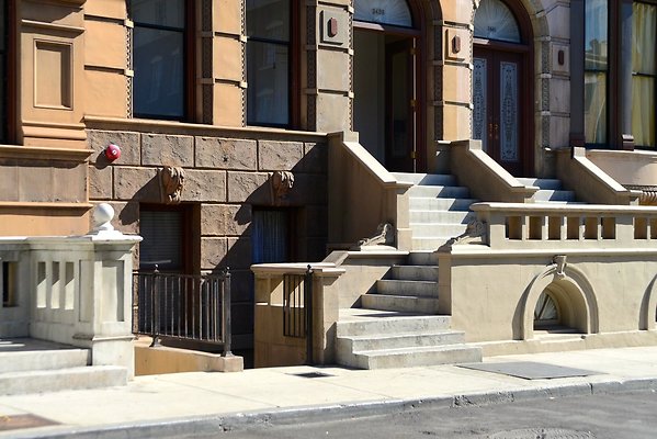 20.Paramount.Lower.East.Brownstones 2