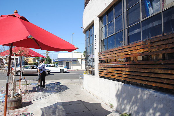 PaperorPlastic.Cafe.LA.22