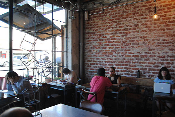 PaperorPlastic.Cafe.LA.12