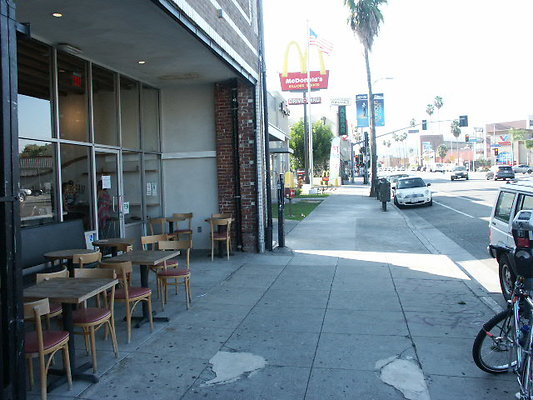 Dinosaur.Cafe.LA.21