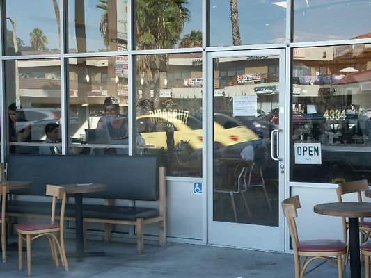 Dinosaur.Cafe.LA.04