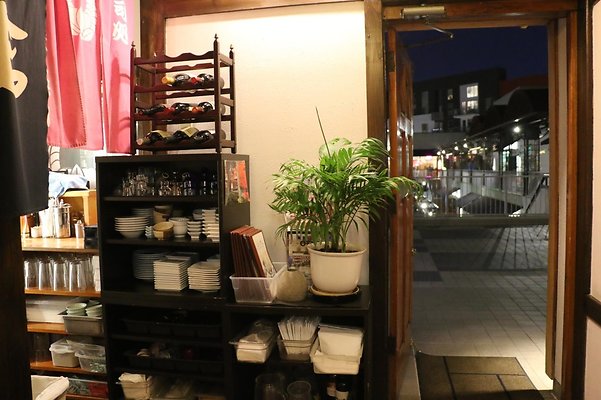 Mako Sushi 123 Onizuka St LA 90012 TK-24