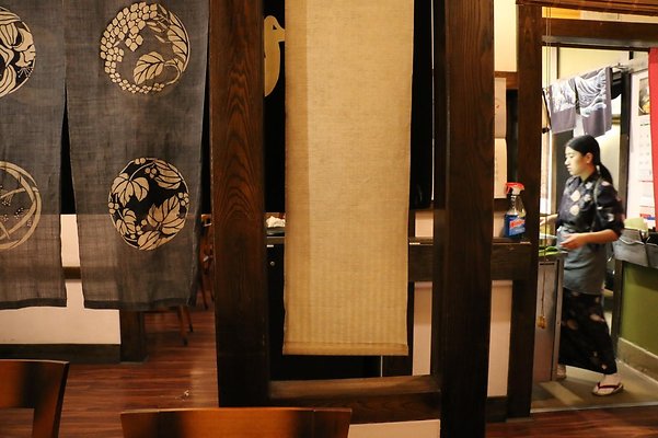 Mako Sushi 123 Onizuka St LA 90012 TK-22