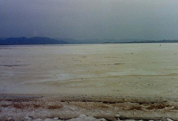 bristol salt flats n dry lake-c