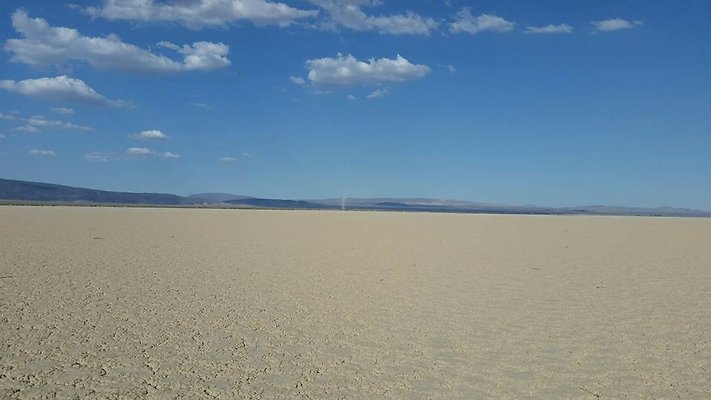 Harper.Dry.Lake.17