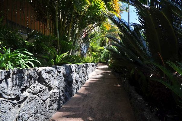 9714 walkway