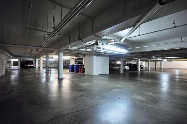 9714 parking3