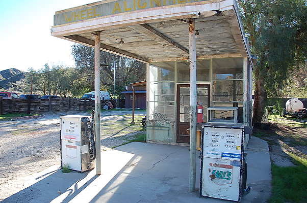 Old Gas Station.Sierra Hwy.Agua Dulce