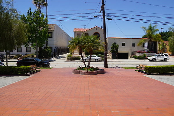 LBL.Com.Hosp.Frt.EXT.05