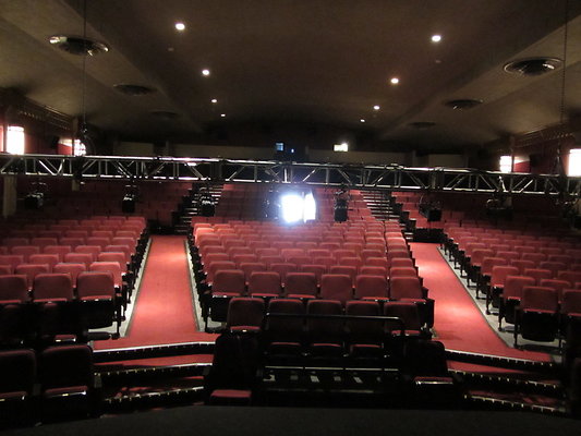 Brentwood.Theater.04