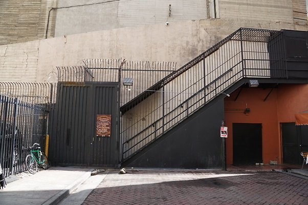 LA.Theater.Alley.02