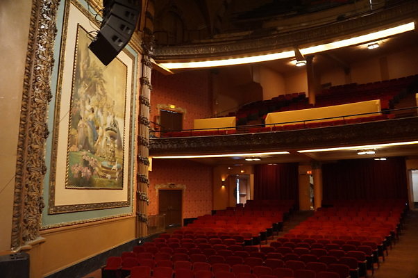 Palace.Auditorium.13