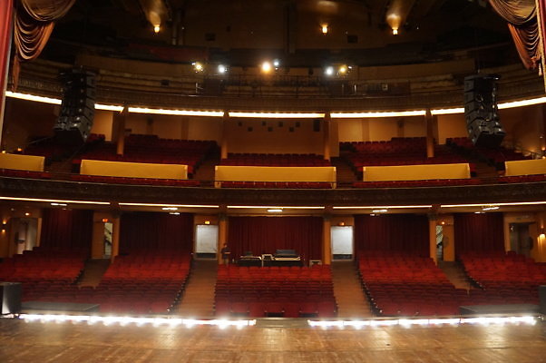 Palace.Auditorium.26