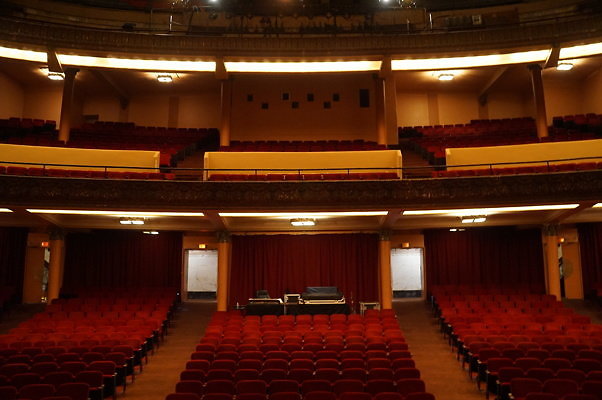 Palace.Auditorium.14