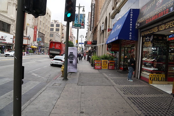 Palace.Theater.Front.10