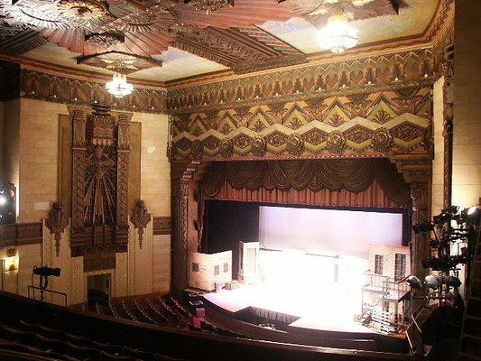 Warner.Grand.Theater.27