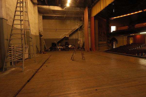 palacetheatre-stage-001