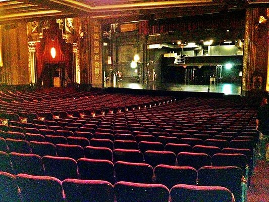 Pantages.Theater.Ints.08