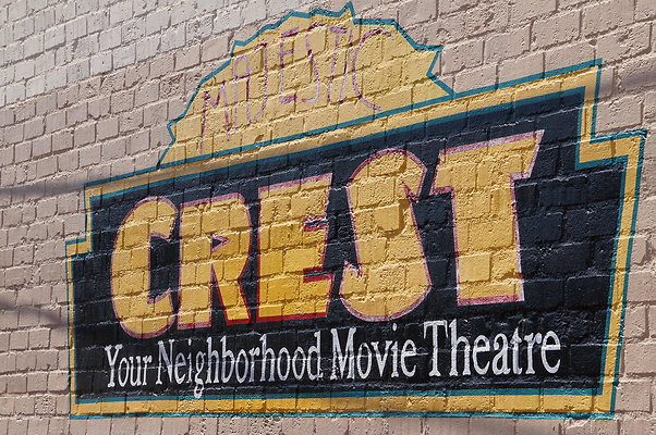 Crest.Theater.Alley