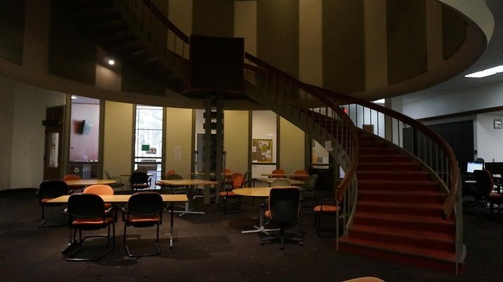 WLA.Uni.Library.07