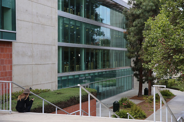 Whittier.College.Library.57
