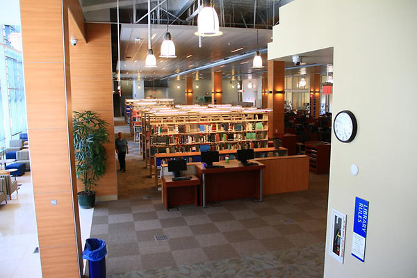 LA Harbor.College.Library.17