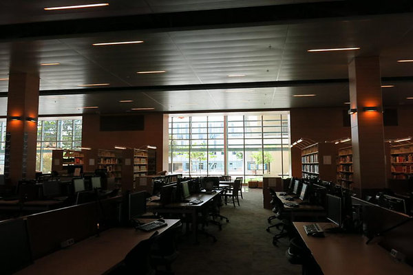 LA Harbor.College.Library.28