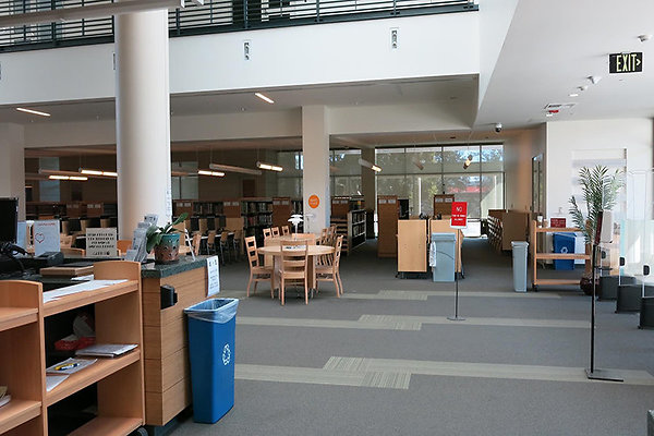 LA.Valley.College.Library.38