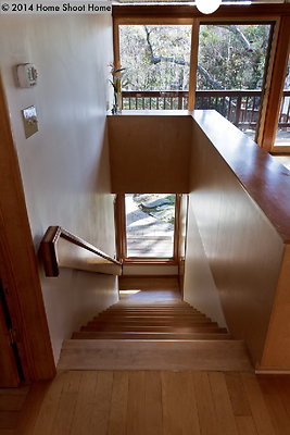 31stairs-to-lower-level