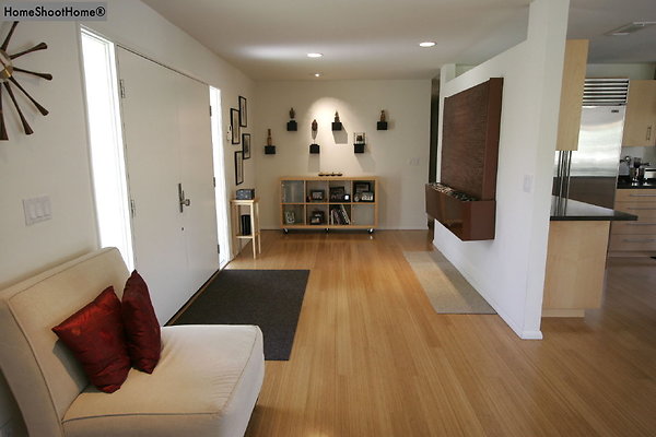 04entrance-foyer