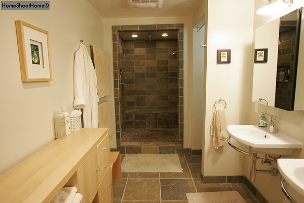 28master-bathroom