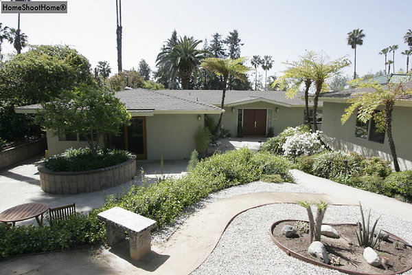 47front-of-house