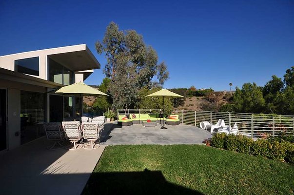 9829 patio