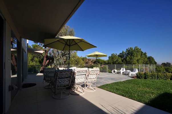 9829 patio3