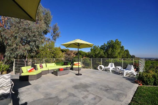 9829 patio2