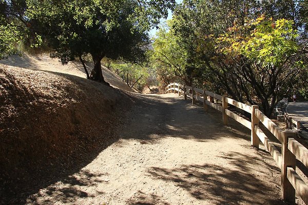 16.Omelveny.Dirt.Hike.Horse.Path