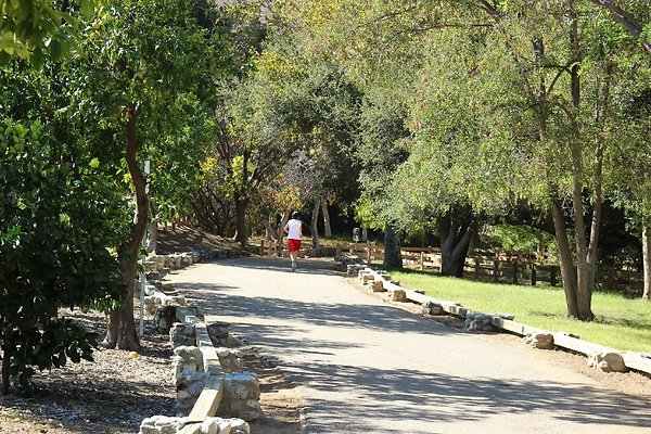 18.Omelveny.Paved.Bike.Walk.Path