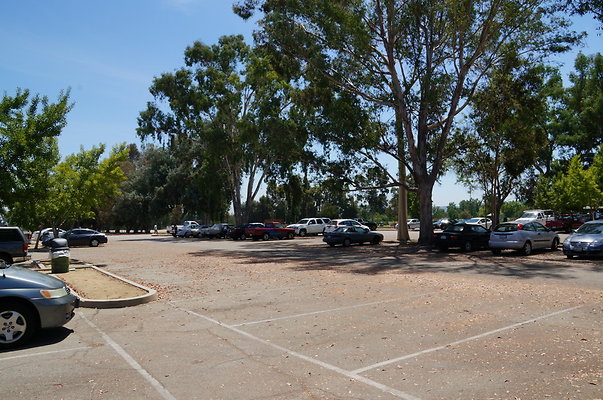 Woodley.Lakes.G.C.Parking.Lot37