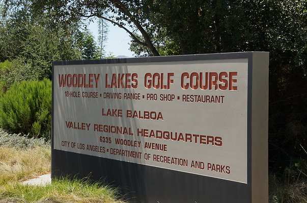 Woodley Lakes.Golf Course.Parking.Lot
