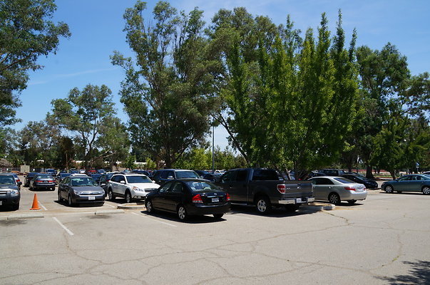 Woodley.Lakes.G.C.Parking.Lot09