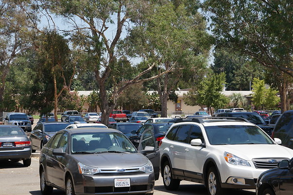 Woodley.Lakes.G.C.Parking.Lot12