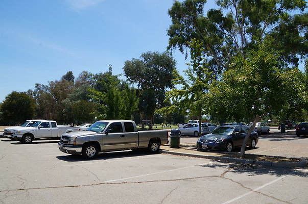 Woodley.Lakes.G.C.Parking.Lot30