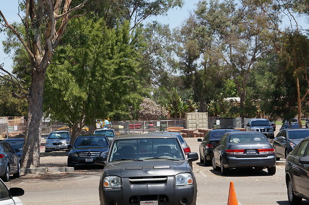 Woodley.Lakes.G.C.Parking.Lot11