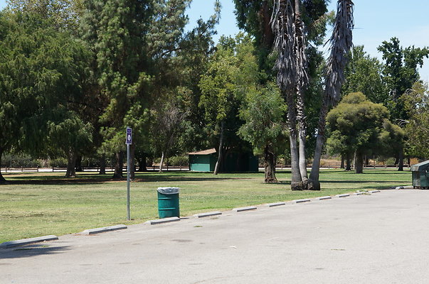 Woodley Park.Play.Ground.Parking.Lot14
