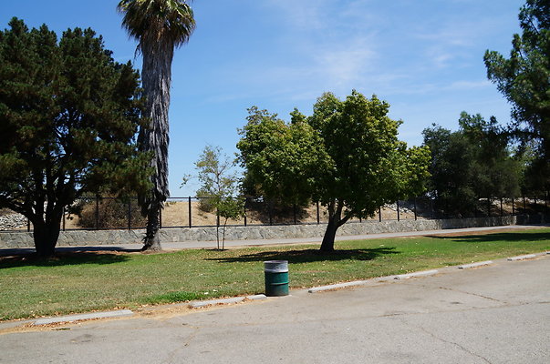 Woodley Park.Play.Ground.Parking.Lot08