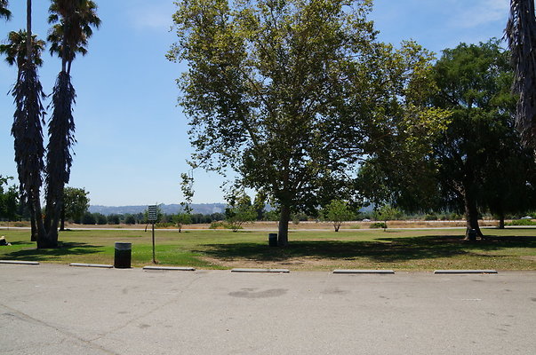 Woodley Park.Play.Ground.Parking.Lot12