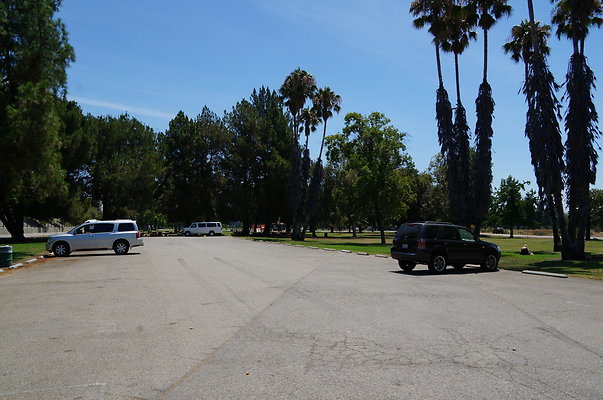 Woodley Park.Play.Ground.Parking.Lot11