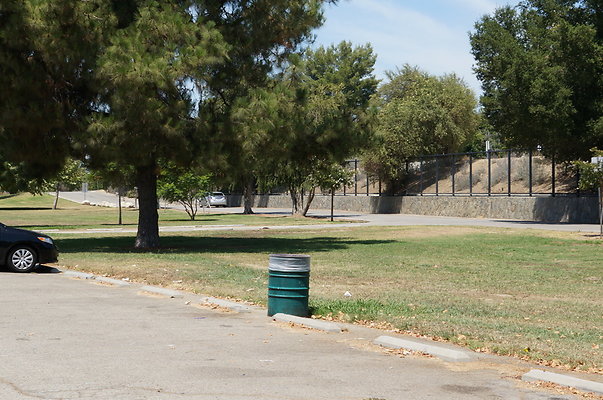 Woodley Park.Play.Ground.Parking.Lot16