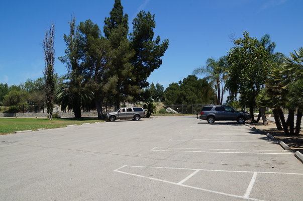 Woodley Park.Wright.Cricket Field.Parking.Lot
