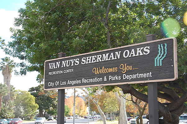 Sherman Oaks.War Memorial Park